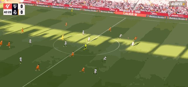 1747598421042072936.gif 姆巴佩单刀.gif