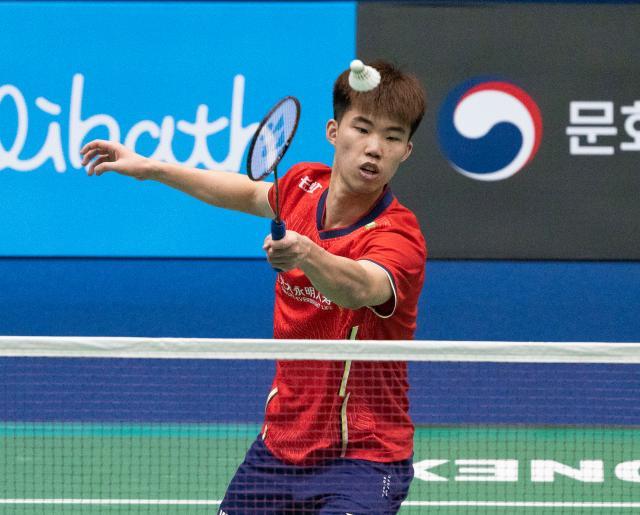 开云体育官网-韩羽赛翁泓阳结束国羽男单冠军荒 女单双打存隐忧
