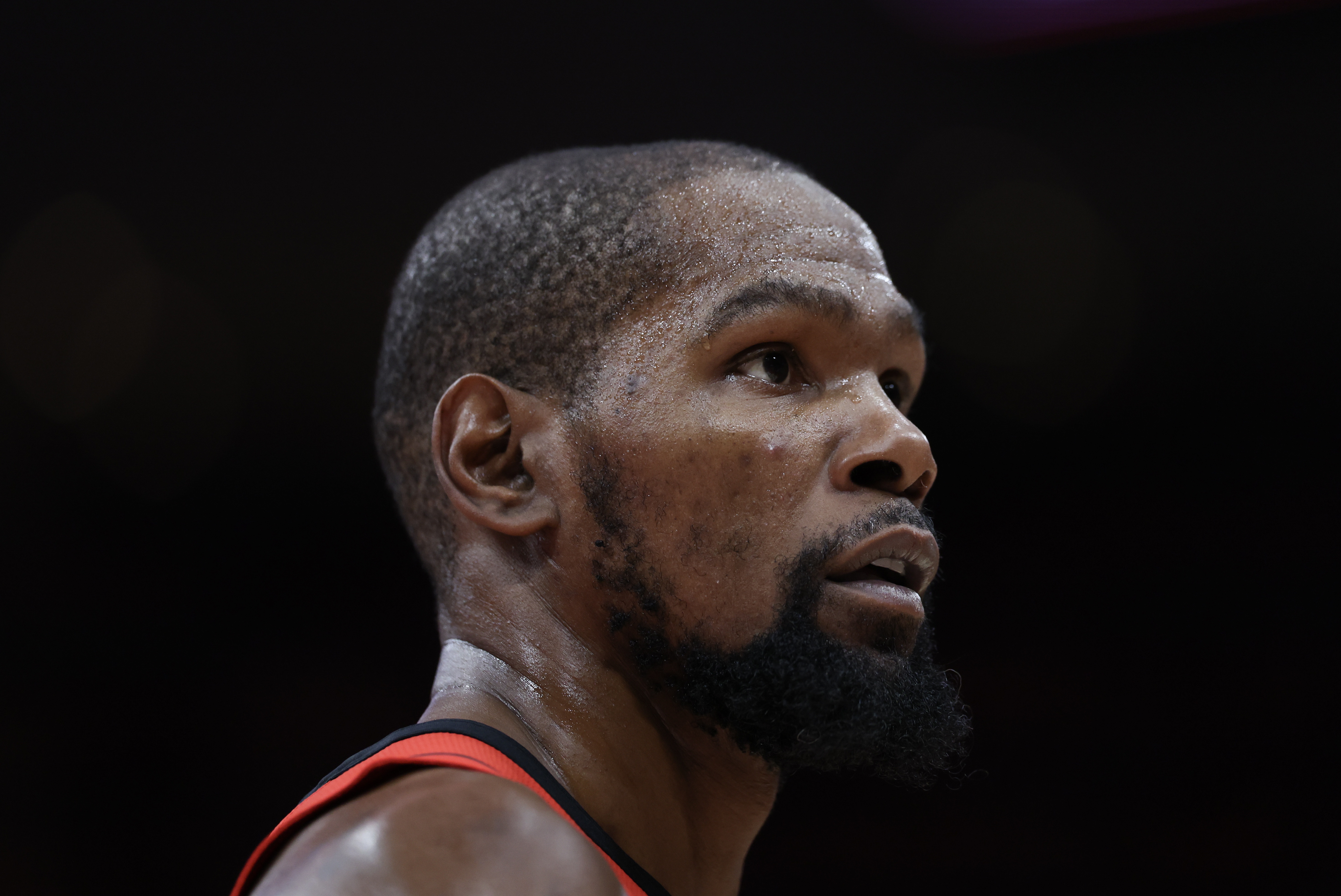 开云体育官网-不应该啊！杜兰特三分犯规送哈里斯三罚机会 后者3罚2中